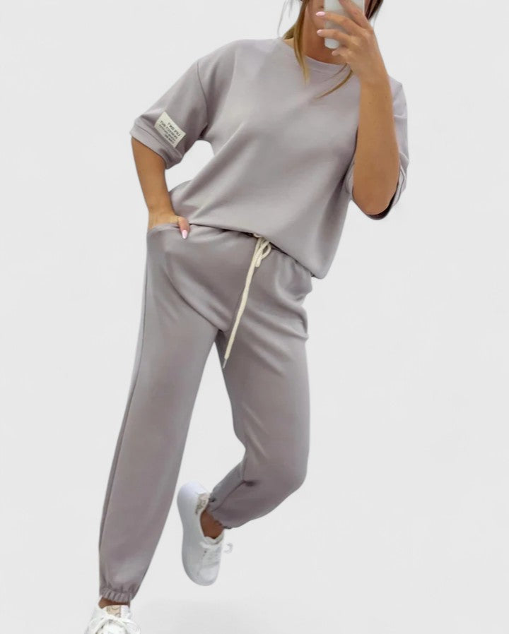 Gloria | Comfortable Outfit for an Elegant and Casual Style