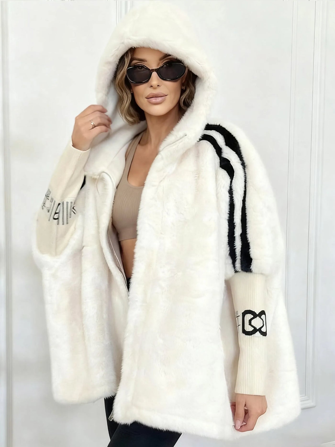 Maxine - Women's Faux Fur Hooded Coat